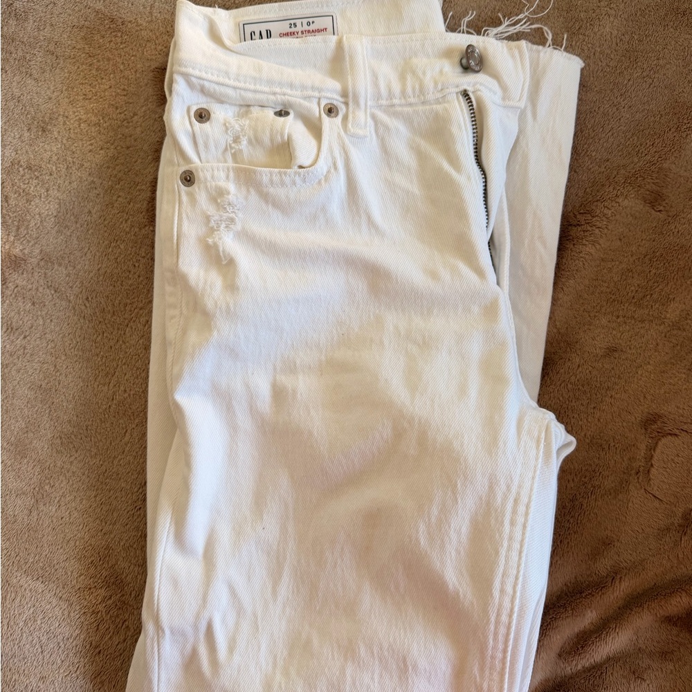 GAP Women's Cream Straight Leg Jeans